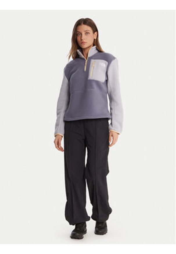 The North Face Polar Yumiori NF0A8E89 Niebieski Regular Fit. Kolor: niebieski. Materiał: syntetyk