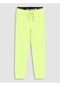 COCCODRILLO - Coccodrillo Spodnie dresowe WC3120101DRJ Zielony Regular Fit. Kolor: zielony. Materiał: bawełna, dresówka #1
