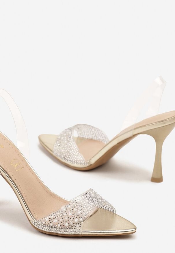 Born2be - Złote Sandały na Szpilce Vices ze Skórzaną Wkładką i Cyrkoniami Lumavelle. Kolor: złoty. Materiał: skóra. Sezon: lato. Obcas: na szpilce