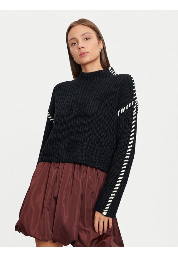 Vero Moda Sweter New Cream 10313514 Czarny Loose Fit. Kolor: czarny. Materiał: bawełna, syntetyk