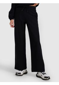 4f - 4F Spodnie dresowe z dzianiny strukturalnej damskie - czarne XS. Kolor: czarny. Materiał: dzianina, dresówka. Sport: fitness #2