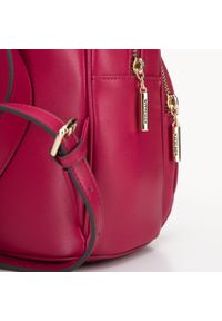 Wittchen - Damski plecak skórzany z monogramem mały różowy. Kolor: różowy. Materiał: skóra. Wzór: haft. Styl: casual, elegancki #5