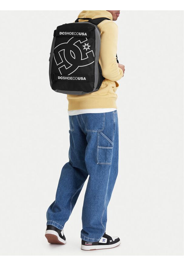 DC Shoes Plecak CWBEO-DCI-WS-001-09 Czarny. Kolor: czarny. Materiał: materiał