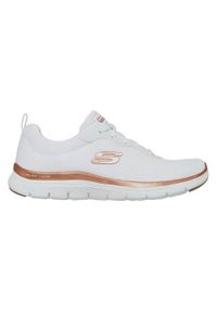 skechers - Buty do chodzenia damskie Skechers 12615WTRG. Kolor: biały. Materiał: tkanina, materiał. Szerokość cholewki: normalna. Sport: turystyka piesza