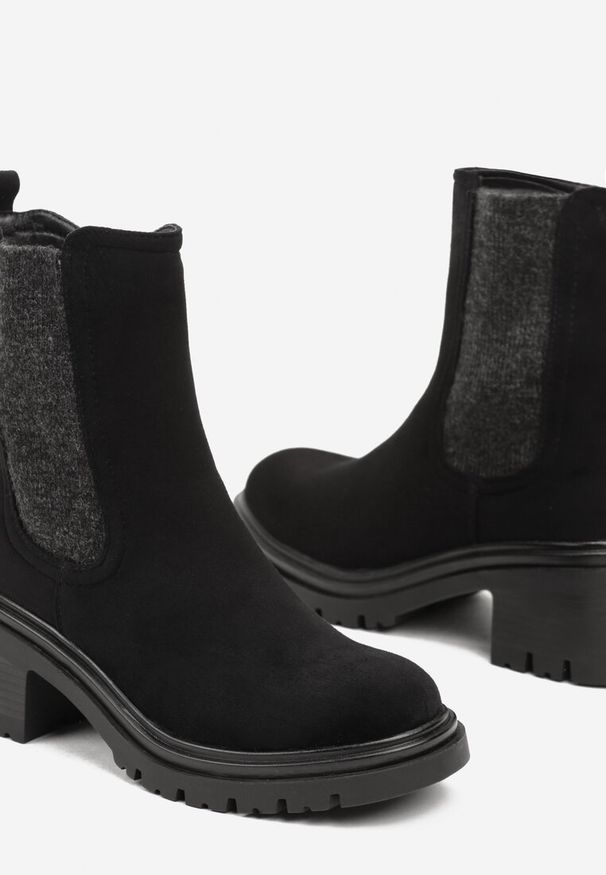 Renee - Czarne Botki na Słupku w Stylu Sztybletów z Elastyczną Gumką Ciandra. Okazja: na co dzień. Kolor: czarny. Materiał: jeans. Obcas: na słupku. Styl: elegancki, casual. Wysokość obcasa: średni