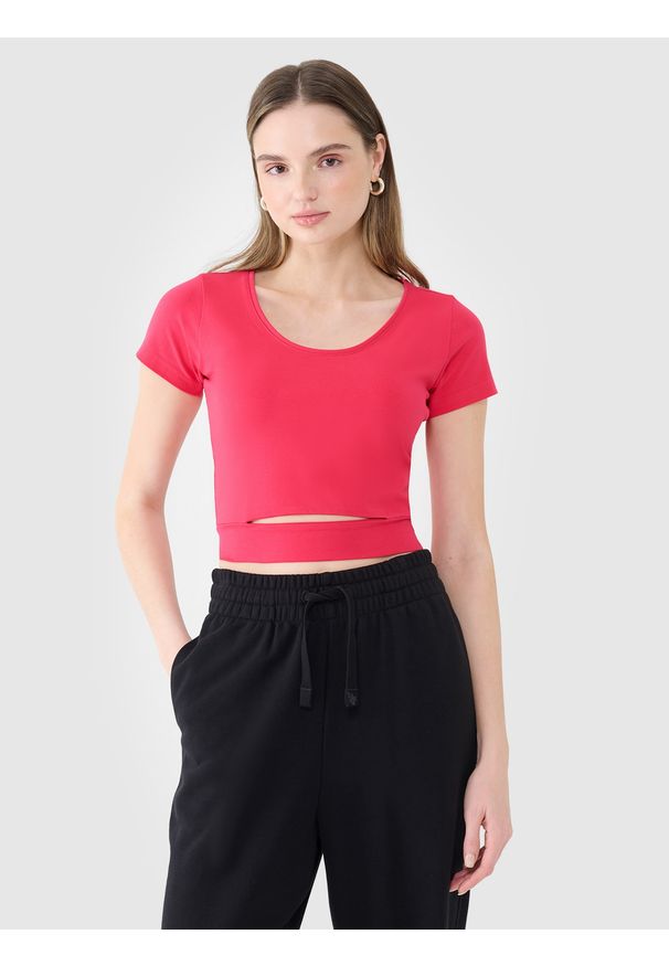 4f - T-shirt crop top gładki damski - różowy. Okazja: na co dzień. Kolor: różowy. Materiał: jersey, materiał, bawełna, elastan, dzianina. Długość rękawa: krótki rękaw. Długość: krótkie. Wzór: gładki. Styl: sportowy, casual