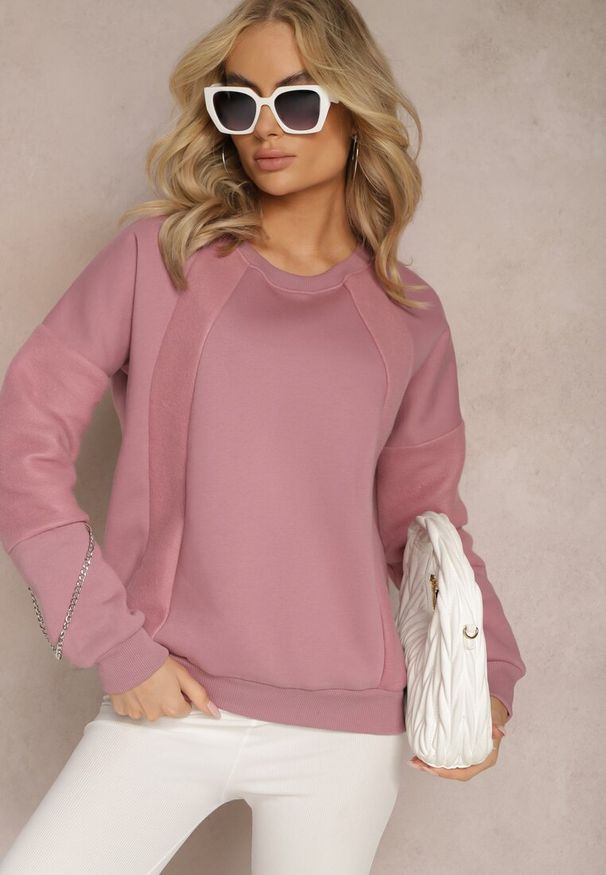 Renee - Ciemnoróżowa Bawełniana Bluza z Łańcuszkiem Eleutia. Kolor: różowy. Materiał: bawełna. Styl: klasyczny