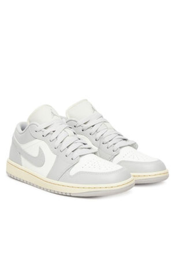 Nike Sneakersy Air Jordan 1 Low DC0774 103 Biały. Kolor: biały. Materiał: skóra. Model: Nike Air Jordan