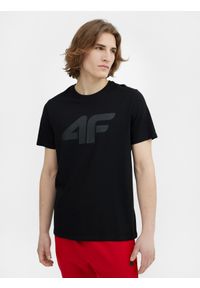 4f - T-shirt regular z nadrukiem męski. Kolor: czarny. Materiał: bawełna. Wzór: nadruk