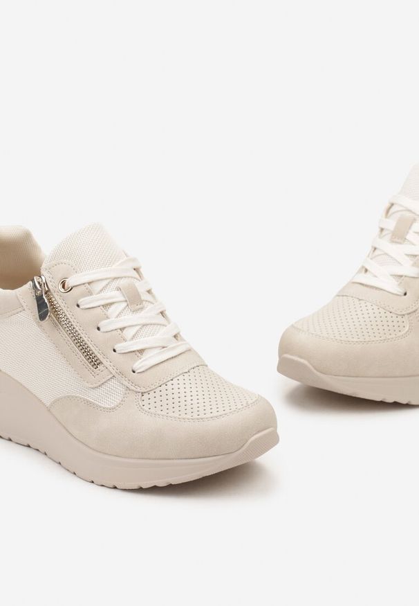Born2be - Beżowe Sneakersy na Koturnie z Suwakiem i Metalicznymi Wstawkami Xeniria. Kolor: beżowy. Obcas: na koturnie
