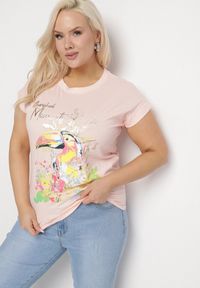 Born2be - Różowy T-shirt z Bawełny z Nadrukiem i Metalicznym Napisem Norsemi. Okazja: na co dzień. Kolor: różowy. Materiał: bawełna. Wzór: napisy, nadruk. Styl: casual #4