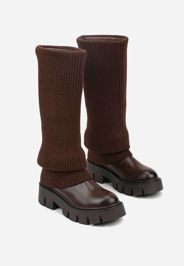 Born2be - Brązowe Kozaki na Grubej Podeszwie z Wywiniętą Dzianinową Cholewką Fenisana. Kolor: brązowy. Materiał: dzianina. Szerokość cholewki: normalna