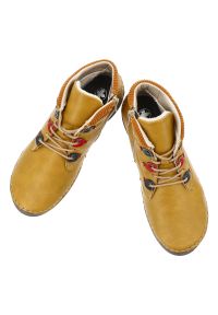 Żółte Botki Rieker Wygodne Obuwie Damskie. Okazja: na spacer, na co dzień. Kolor: żółty. Materiał: tworzywo sztuczne, skóra ekologiczna, materiał. Szerokość cholewki: normalna. Wzór: kolorowy. Styl: casual #3