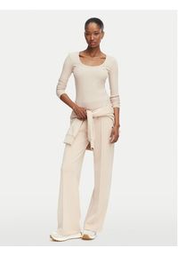 Guess Bluzka V4BP07 K8RT2 Beżowy Slim Fit. Kolor: beżowy. Materiał: wiskoza #4