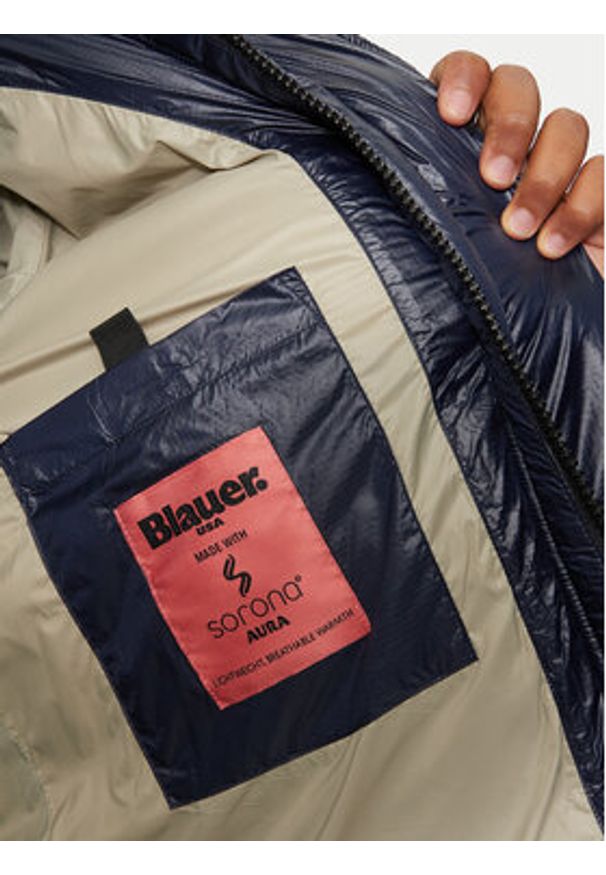 Blauer Kurtka zimowa 24WBLUC02234 Granatowy Regular Fit. Kolor: niebieski. Materiał: syntetyk. Sezon: zima