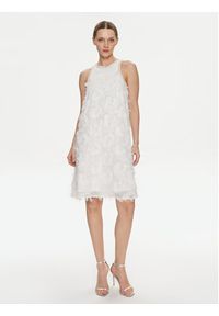 YAS Sukienka koktajlowa Pazy 26028873 Biały Standard Fit. Kolor: biały. Materiał: syntetyk. Styl: wizytowy #5