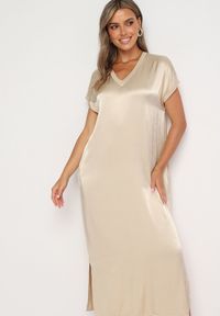 Born2be - Beżowa Wiskozowa Sukienka o Pudełkowym Kroju Oversize Moratina. Okazja: na co dzień. Kolor: beżowy. Materiał: wiskoza. Typ sukienki: oversize. Styl: casual #4