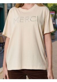 Sinsay - Koszulka z haftowanym napisem - kremowy. Kolor: kremowy. Wzór: napisy, haft #1