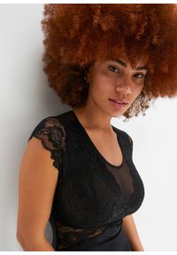 bonprix - Body bez fiszbinów z delikatną koronką. Kolor: czarny. Materiał: poliamid, koronka. Wzór: koronka #2