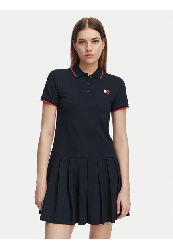 Tommy Jeans Sukienka codzienna Tommy Badge DW0DW22328 Granatowy Relaxed Fit. Okazja: na co dzień. Kolor: niebieski. Materiał: bawełna. Typ sukienki: proste. Styl: casual