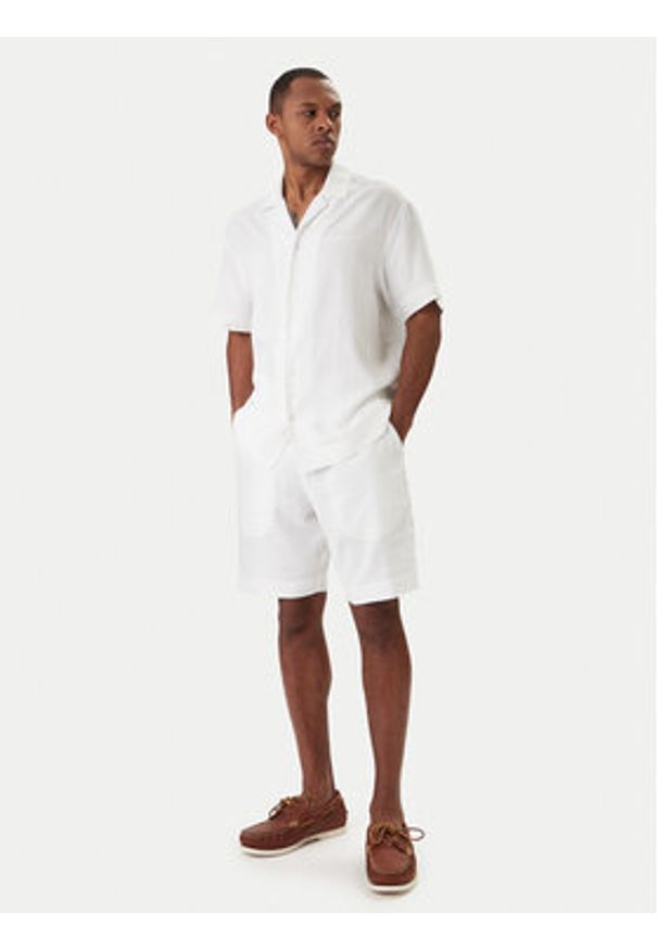 Emporio Armani Koszula EM000593 AF20590 U0002 Biały Regular Fit. Kolor: biały. Materiał: len