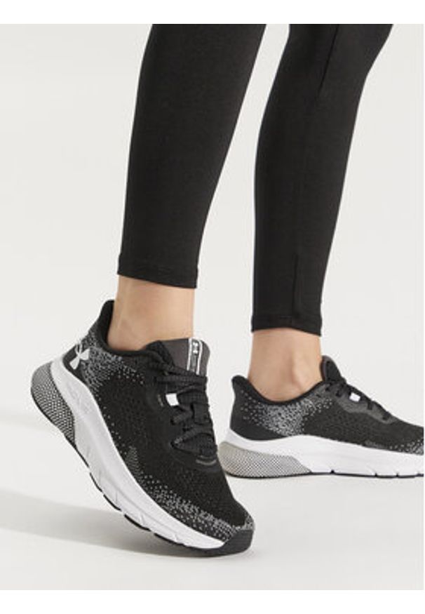 Under Armour Buty do biegania Ua W Hovr Turbulence 2 3026525-001 Czarny. Kolor: czarny. Materiał: materiał