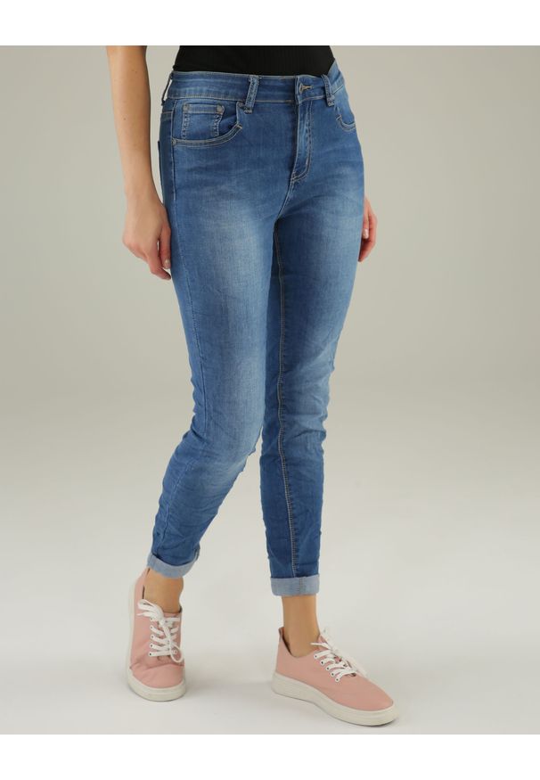 Unisono - SPODNIE - JEANSY 42-6798 JEANS. Materiał: jeans