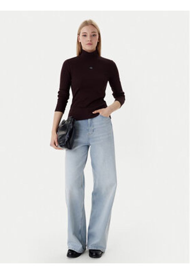 Calvin Klein Jeans Golf LV047D203G Brązowy Slim Fit. Typ kołnierza: golf. Kolor: brązowy. Materiał: bawełna