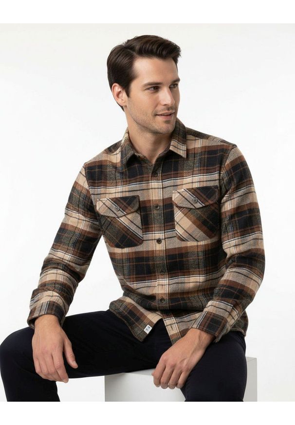 Koszula Weekendowa (Casual) - Brave Soul - Krata w Odcienie Brązu i Beżu. Okazja: na co dzień. Kolor: brązowy, beżowy, wielokolorowy. Materiał: poliester. Wzór: kratka. Sezon: zima, jesień. Styl: casual