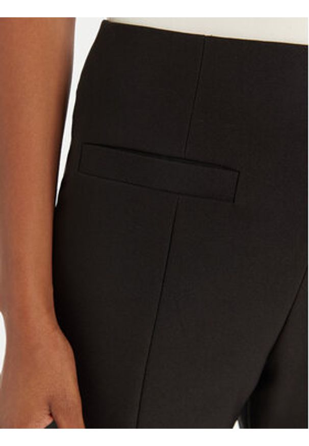 Hugo - HUGO Spodnie materiałowe Halaran 50542674 Czarny Regular Fit. Kolor: czarny. Materiał: syntetyk