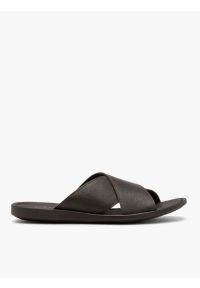 Ryłko - Brązowe klapki męskie. Kolor: brązowy. Materiał: skóra. Wzór: paski. Sezon: lato. Styl: street, klasyczny, elegancki #1