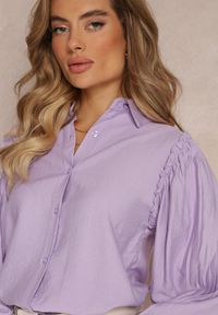 Renee - Fioletowa Koszula z Ozdobnymi Rękawami z Plisowanej Tkaniny Zemona. Kolor: fioletowy. Materiał: tkanina #3