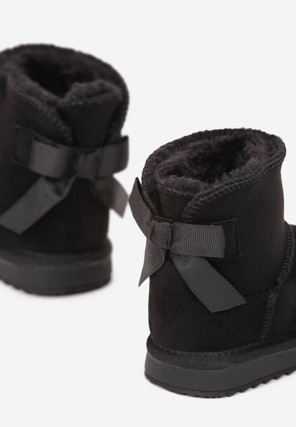 Born2be - Czarne Śniegowce z Kokardką Benigna. Kolor: czarny. Materiał: zamsz, futro. Sezon: zima, jesień