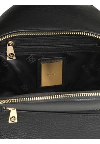 Kazar - Czarny plecak damski 2w1. Kolor: czarny. Materiał: skóra. Wzór: paski #7