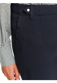 TOP SECRET - Eleganckie spodnie z kantem. Okazja: do pracy, na co dzień. Kolor: niebieski. Sezon: zima, jesień. Styl: elegancki #2