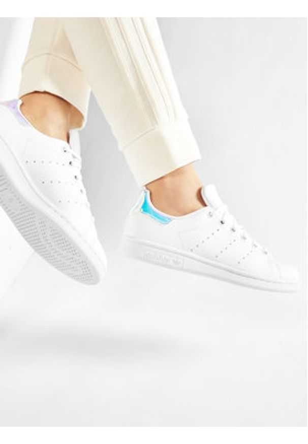 Adidas - adidas Sneakersy Stan Smith J FX7521 Biały. Kolor: biały. Materiał: skóra. Model: Adidas Stan Smith