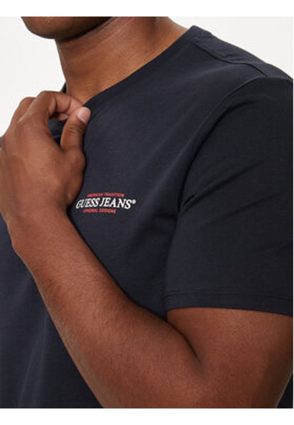 Guess Jeans T-Shirt M4YI55 K8HM0 Granatowy Slim Fit. Kolor: niebieski. Materiał: bawełna