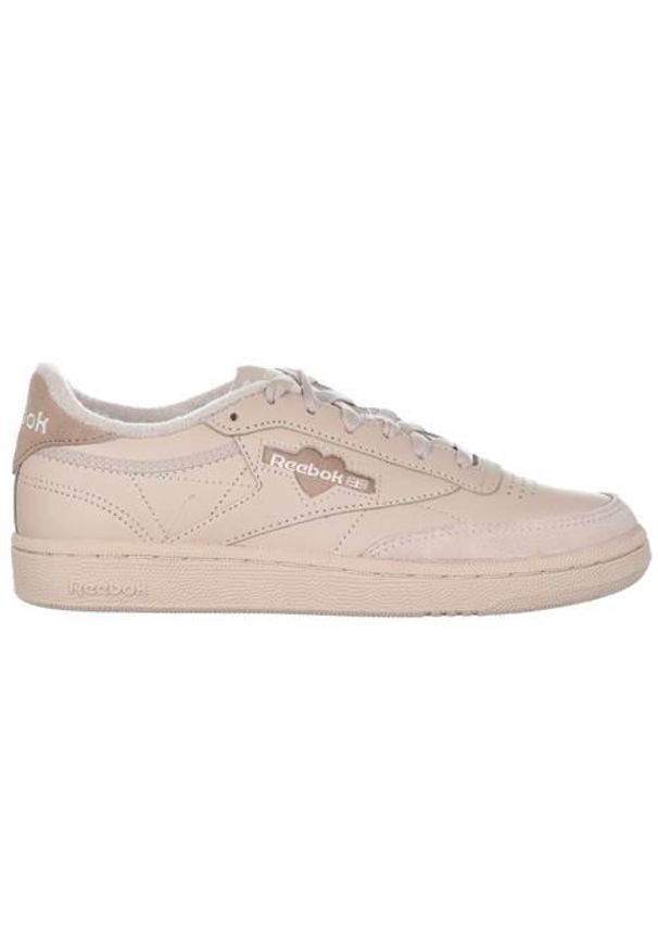 Buty do chodzenia damskie Reebok Club C 85. Kolor: beżowy. Materiał: materiał, skóra, syntetyk. Szerokość cholewki: normalna. Model: Reebok Club. Sport: turystyka piesza