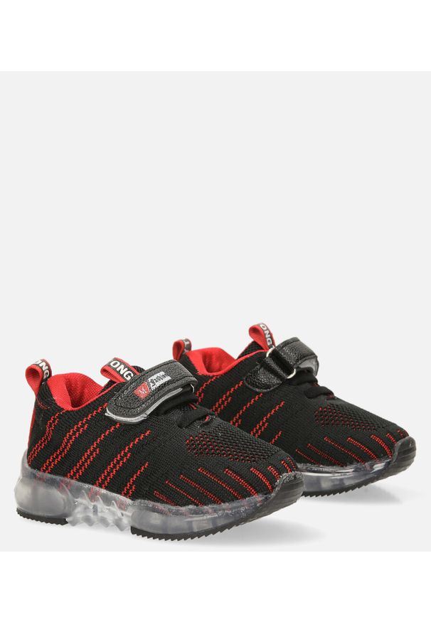 Casu - Czarne buty sportowe na rzep casu 204/37m /7. Zapięcie: rzepy. Kolor: czarny, wielokolorowy, czerwony