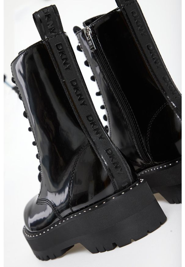 Trapery damskie DKNY