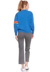 Wrangler - BLUZA WRANGLER DAMSKA LOGO SWEAT DEEP WATER W6072HQDF. Wzór: nadruk