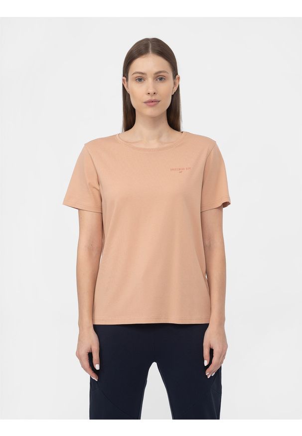 4f - T-shirt regular z nadrukiem damski. Kolor: różowy. Materiał: bawełna. Wzór: nadruk