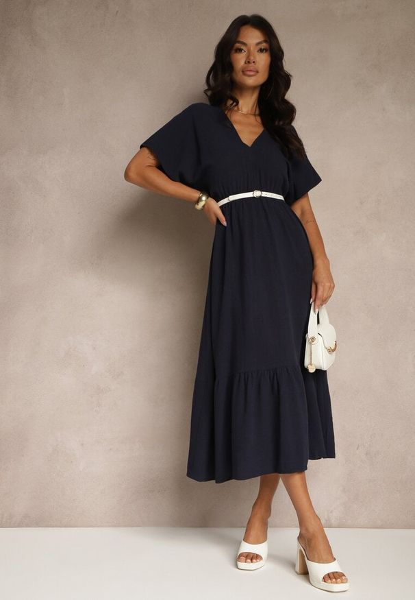 Renee - Granatowa Sukienka z Wiskozą i Lnem z Wiązaniem z Tyłu Kolissea. Okazja: na co dzień. Kolor: niebieski. Materiał: wiskoza, len. Typ sukienki: proste. Styl: casual