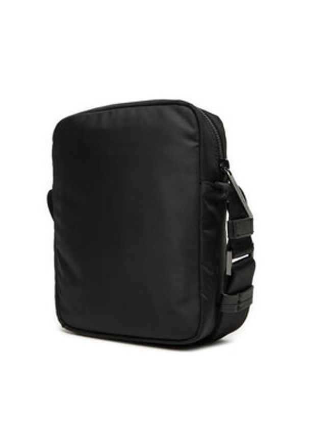 Calvin Klein Saszetka K50K512770 Czarny. Kolor: czarny. Materiał: materiał