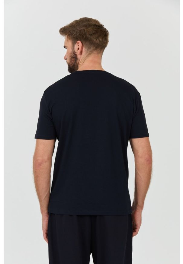 Armani Exchange - ARMANI EXCHANGE Granatowy t-shirt. Kolor: niebieski