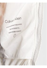 Calvin Klein Płaszcz zimowy Seamless Lofty K20K204691 Écru Regular Fit. Materiał: syntetyk. Sezon: zima