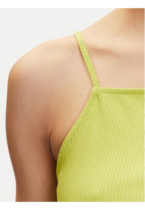 Puma Top Ess 629771 Zielony Slim Fit. Kolor: zielony. Materiał: bawełna