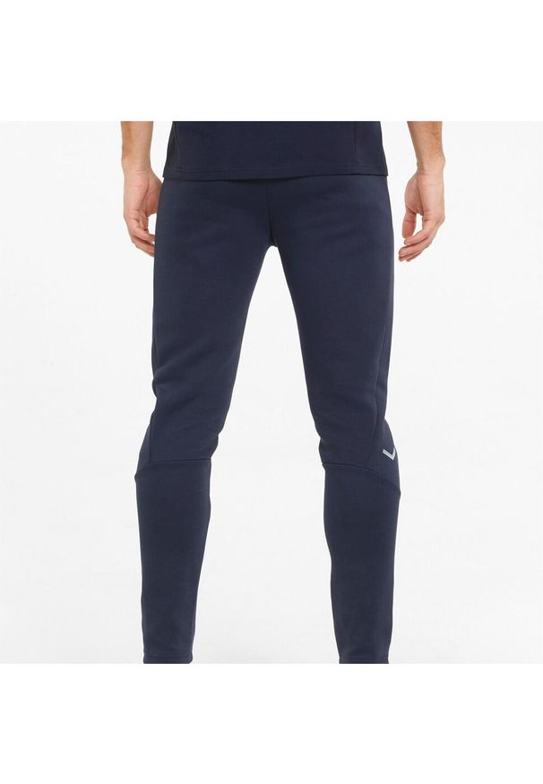Spodnie Puma Teamfinal Casuals Pants, Mężczyźni. Kolor: biały, wielokolorowy, niebieski. Materiał: bawełna, materiał