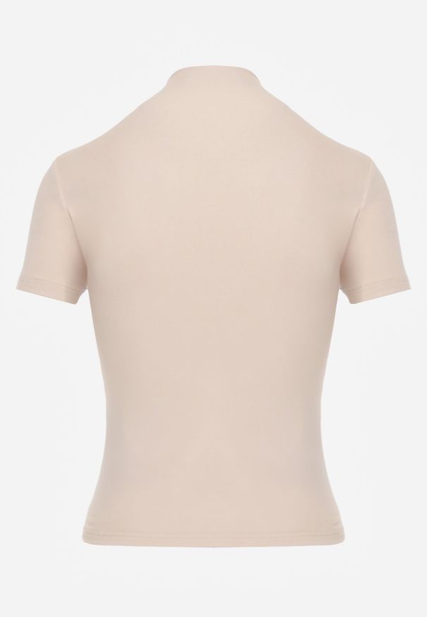 Born2be - Jasnobeżowy Dopasowany T-shirt z Wiskozy z Golfem Isovera. Okazja: do pracy, na spotkanie biznesowe. Typ kołnierza: golf. Kolor: beżowy. Materiał: wiskoza. Długość rękawa: krótki rękaw. Długość: krótkie. Wzór: aplikacja. Styl: elegancki, biznesowy