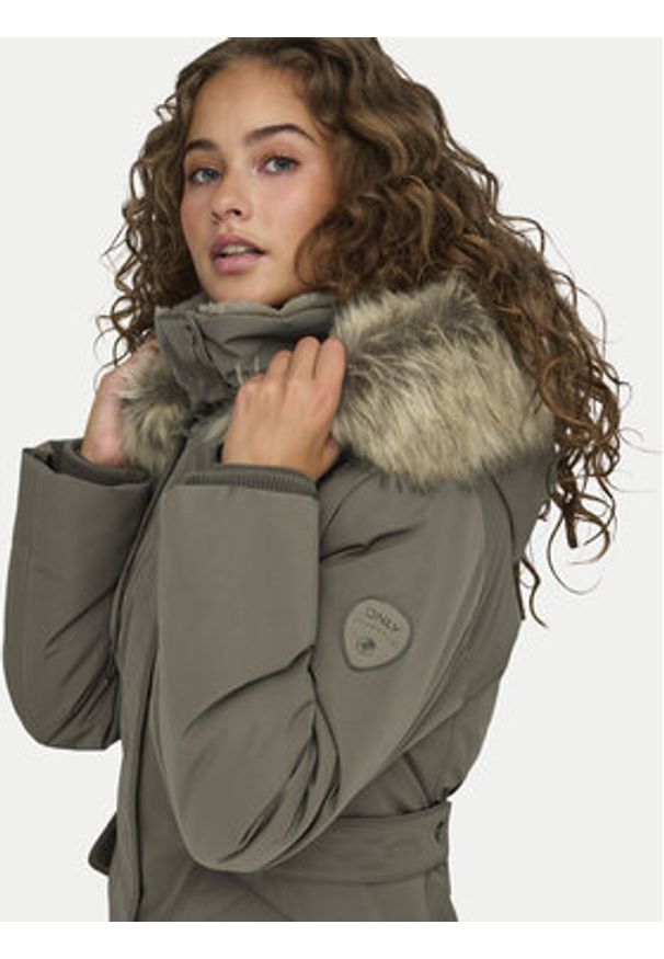 only - ONLY Parka New Priska 15300627 Szary Regular Fit. Kolor: szary. Materiał: syntetyk